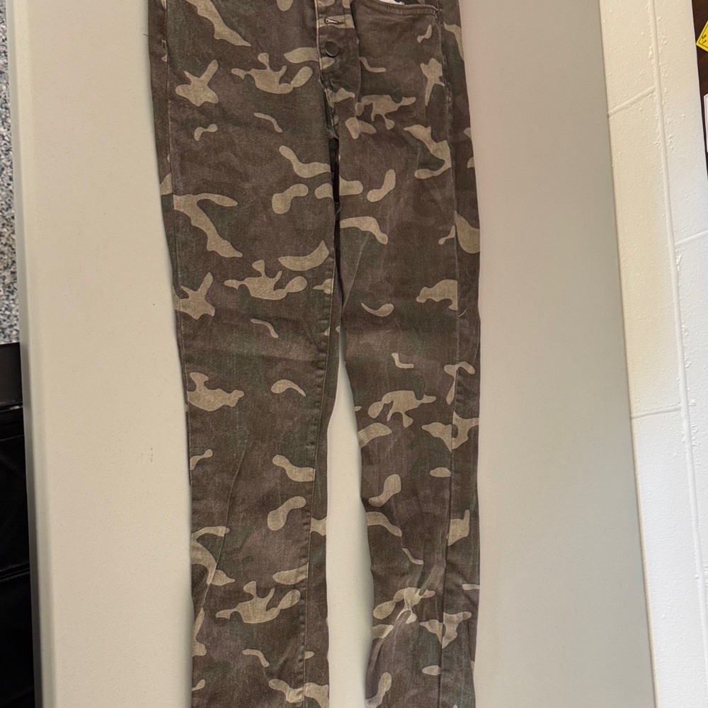 Rue21 Camouflage Junior Misses Button fly High Waist Skinny Women's Flex Jeans